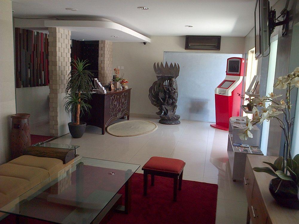 Santosa City Hotel Ντενπασάρ Εξωτερικό φωτογραφία
