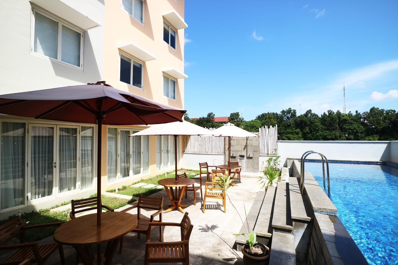 Santosa City Hotel Ντενπασάρ Εξωτερικό φωτογραφία