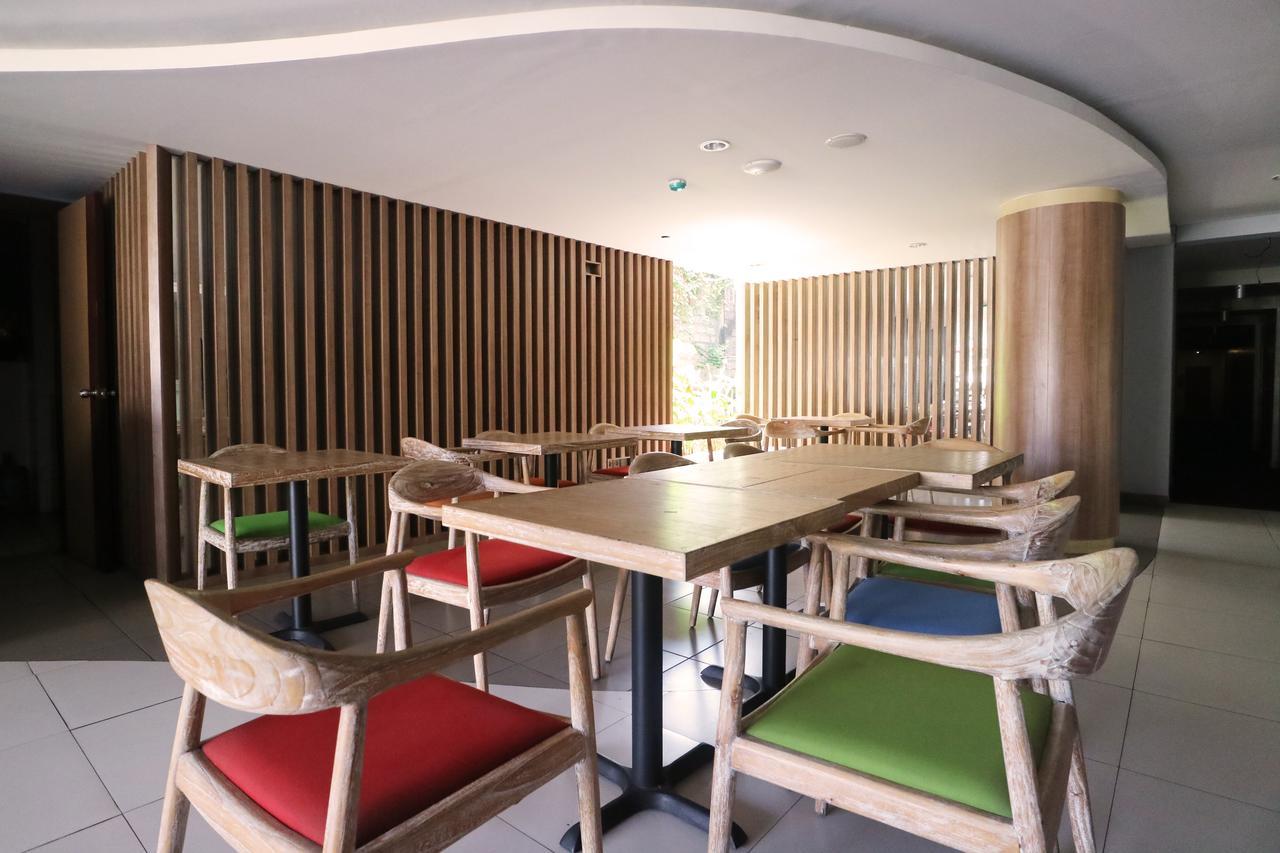 Santosa City Hotel Ντενπασάρ Εξωτερικό φωτογραφία