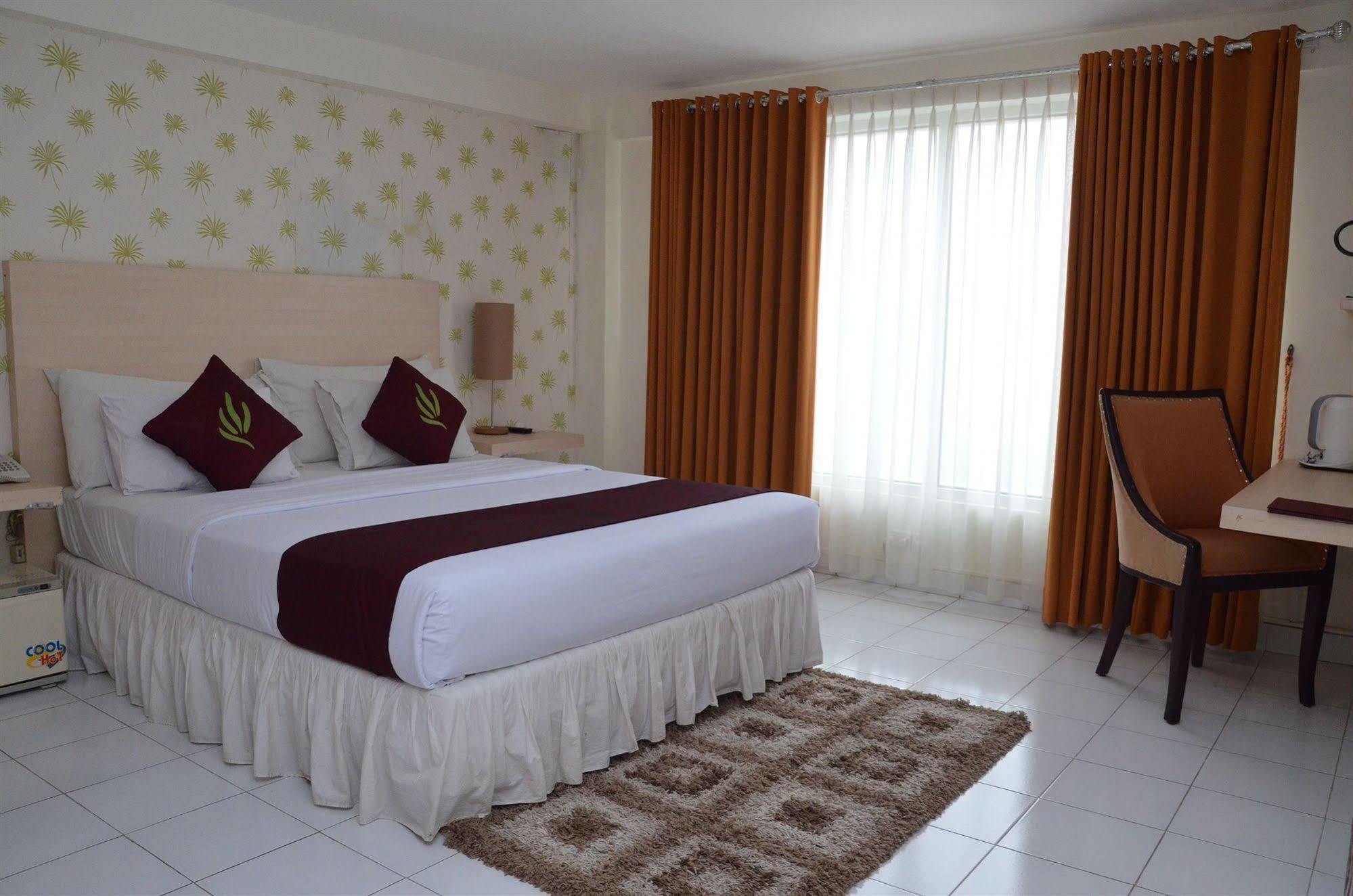 Santosa City Hotel Ντενπασάρ Εξωτερικό φωτογραφία